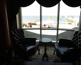 Club Rose Bay Hotel - Yenifoça - Huiskamer