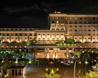 I Hotel Batam - Batam - Gebäude