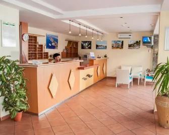 Hotel Lavanda - Božava - Front desk