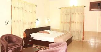 Liz Ani Hotel - Calabar - Bedroom