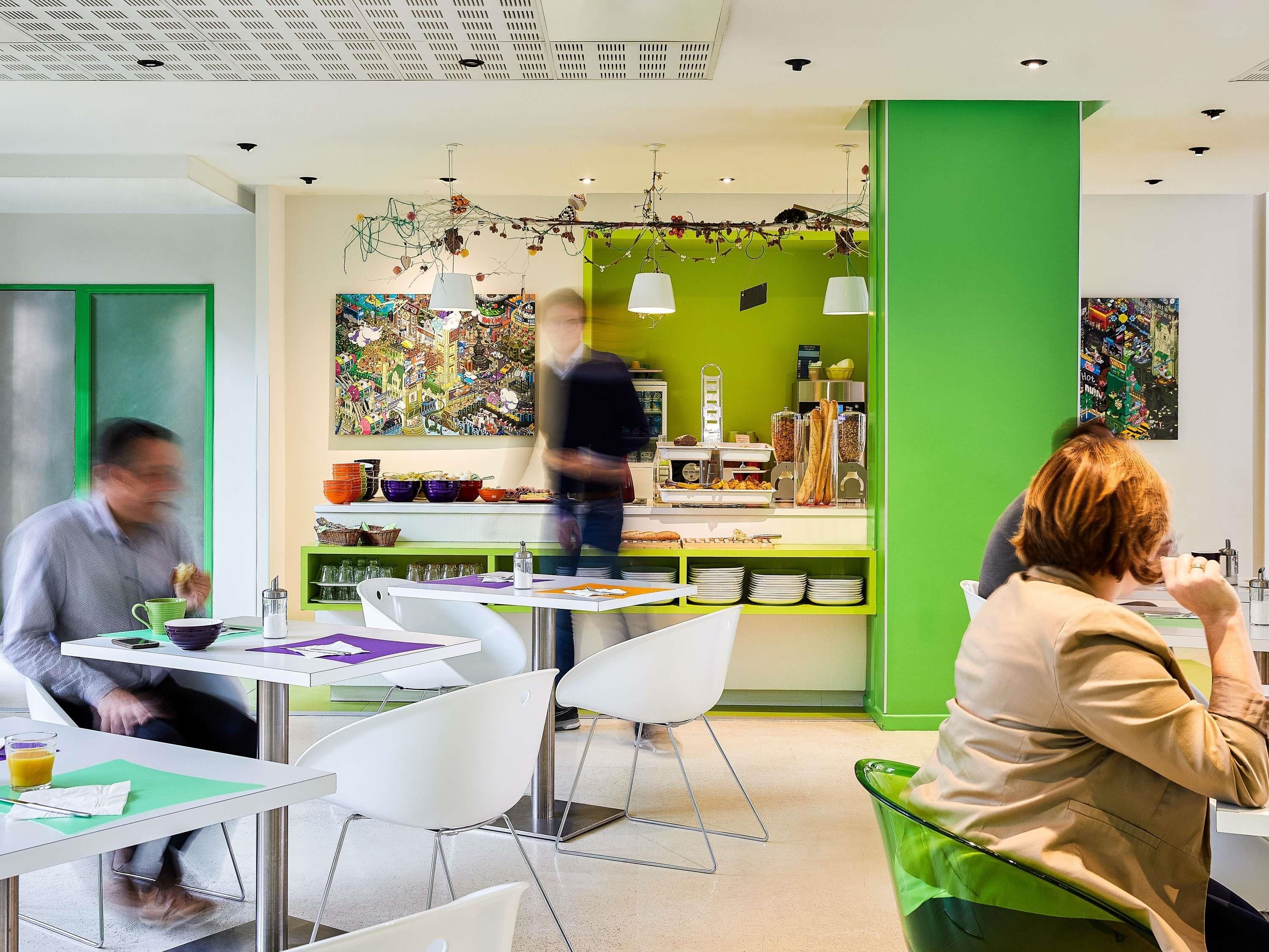 Ibis Styles Lille Centre Gare Beffroi - ליל - בניין
