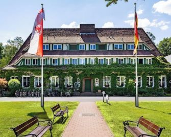 Hotel Döllnsee-Schorfheide - Темплін - Будівля