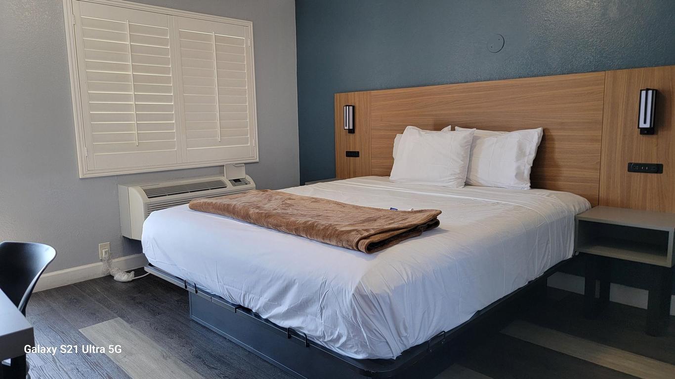 Value Inn Hollywood