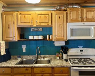 Abundant Activities for Adventures People - Goldendale - Kitchen