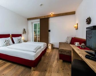 Small & Lovely Hotel Zaluna - Predazzo - Habitación