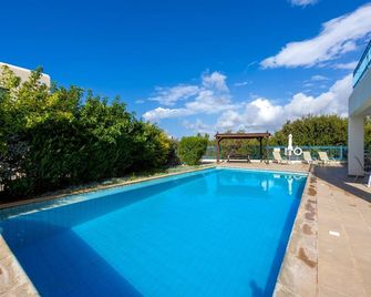 Villa Apollonas - Peyia - Basen