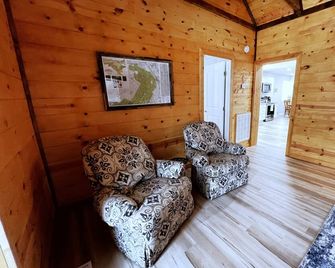 Full remodel No trailering to the Windrock, Norris Lake and Trails close by. - Rocky Top - Sala de estar