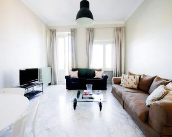 Fontana Più Stella - Rome - Living room