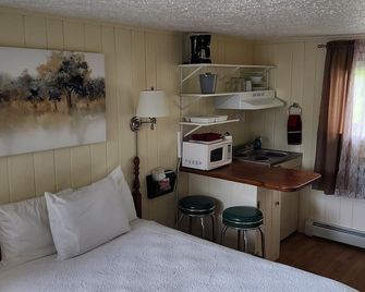 1-Bedroom Room with Kitchen & WiFi in Quiet Wilton - Wilton - Habitación