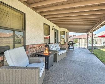 Gilbert Apartment with Grill, Fire Pit and Pool Access - Gilbert - Patio