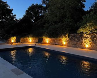 Le Clos Saint James 5 Etoiles - Domme - Pool
