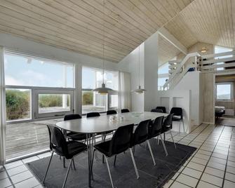4 bedroom stunning home in Hirtshals - Hirtshals - Comedor