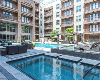 Apartment in Downtown Houston Free Parking - Houston - Pool