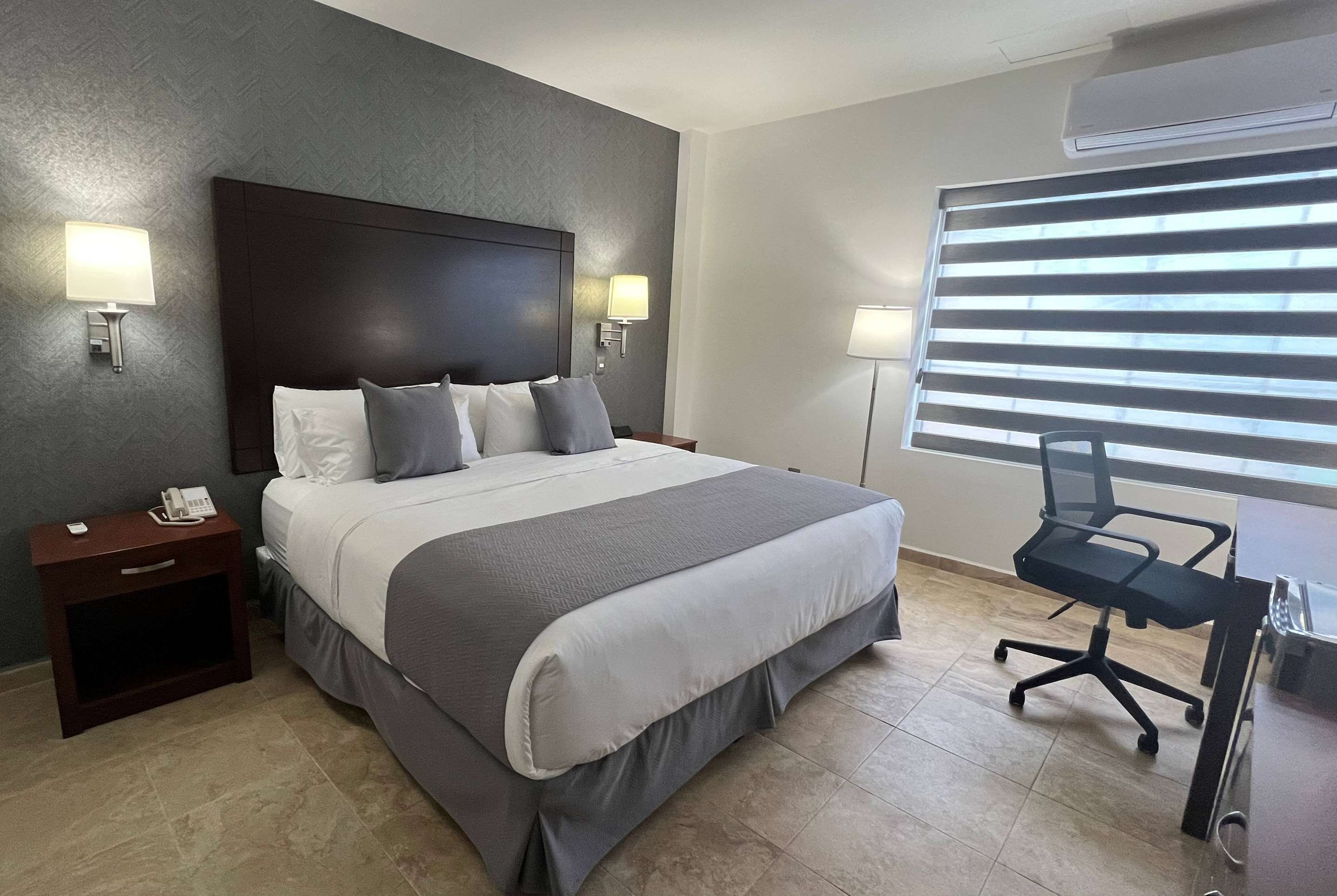 La Quinta by Wyndham Reynosa - Reynosa - Camera da letto