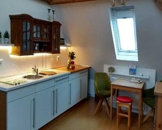 Ferienwohnung am Weidachbach - Volkach - Küche