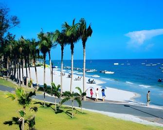 Excemon Beach Hotel Beihai - Beihai - Beach