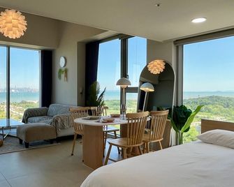 Space in The Moon - Incheon - Living room