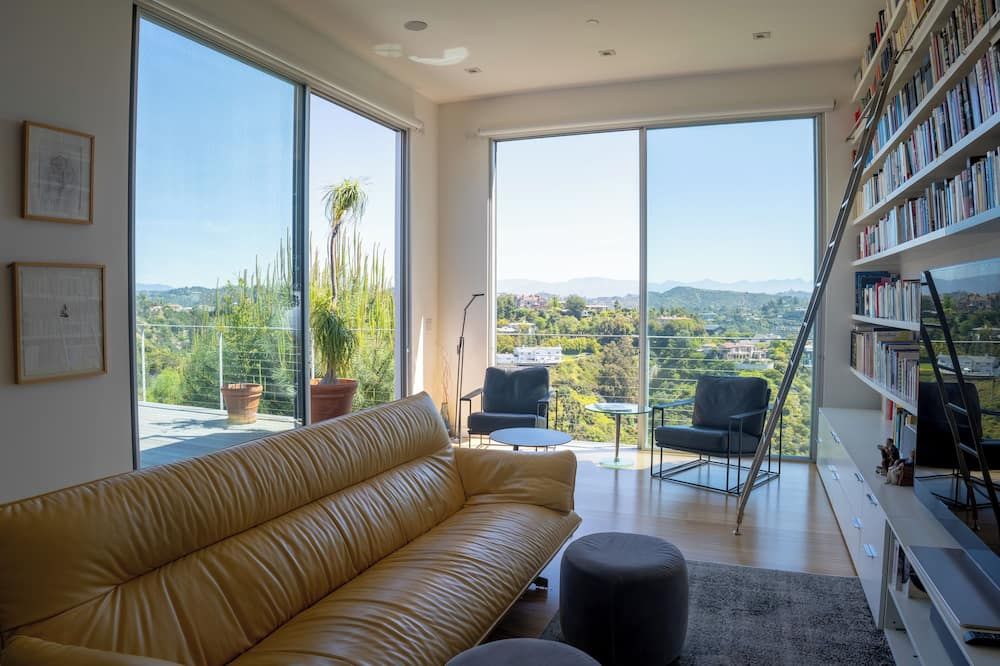 Top Los Angeles Location! Bel Air Villa, Breathtaking Ocean/City/Mountain View - לוס אנג'לס - סלון