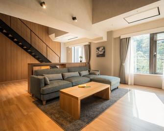 Asahidake Onsen Hotel Bear Monte - Higashikawa - Sala de estar