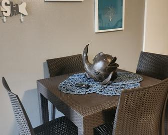 Playa Escondida - Municipio de Fajardo - Comedor