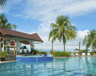 Flamingo Hotel by the Beach, Penang - ג'ורג' טאון - בריכה