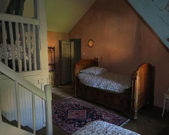 Charming house in a garden - Plouasne - Bedroom