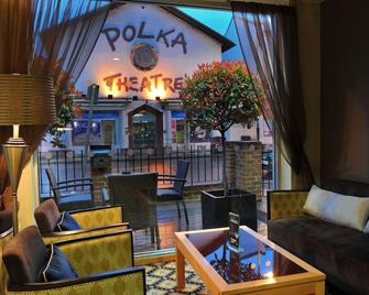 Antoinette Hotel Wimbledon - London - Patio