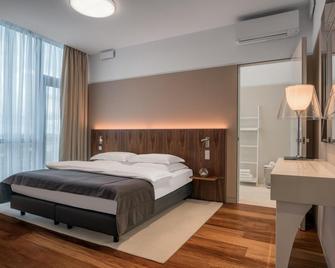Crystal House Suite Hotel&spa - Kaliningrad - Bedroom