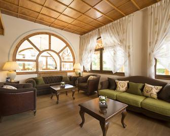 Du Lac Vital Mountain Hotel - Molveno - Living room