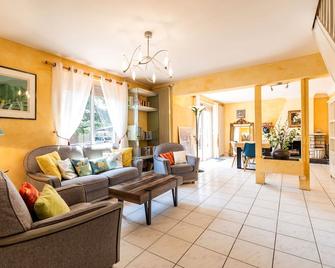 Villa De Monzie, Bazas Centre - Bazas - Huiskamer