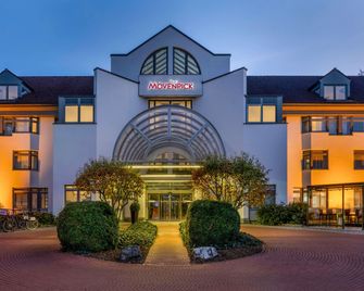 Mövenpick Hotel München Airport - Hallbergmoos - Gebäude