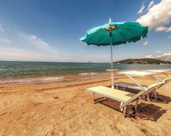 Baron Beach Hotel - Minturno - Beach