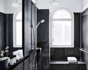 Hotel Mono - Singapur - Baño