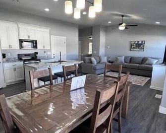 Apolena Retreat - Idaho Falls - Jídelna