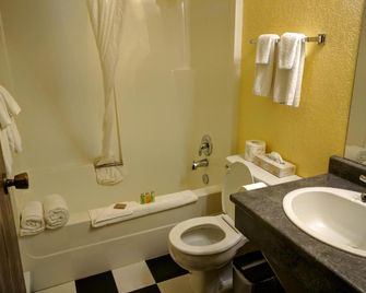 The Bulldog Hotel - Vernon - Bathroom