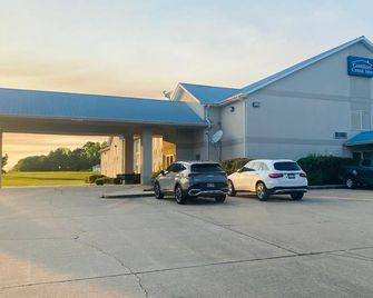 Comfort Crest Inn Smackover - Smackover - Gebouw