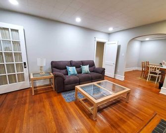 2 Blocks To Beach3 Bdrmspet Friendlyparking - Ventnor City - Sala de estar