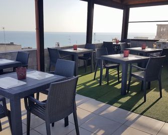 Le Antiche Porte - פצ'יסי - מסעדה