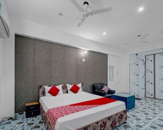 Hotel O Blue Gram Inn - Patna - Phòng ngủ