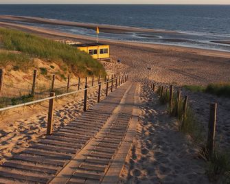 Cosy house in nature park near the Sea, beach, dunes, forest and city's like - Egmond-Binnen - Playa