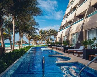 Flamingo Cancun Resort - Cancún - Pool