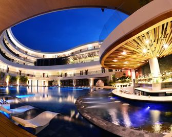 Hue Hotels and Resorts Boracay Managed by HII - Boracay