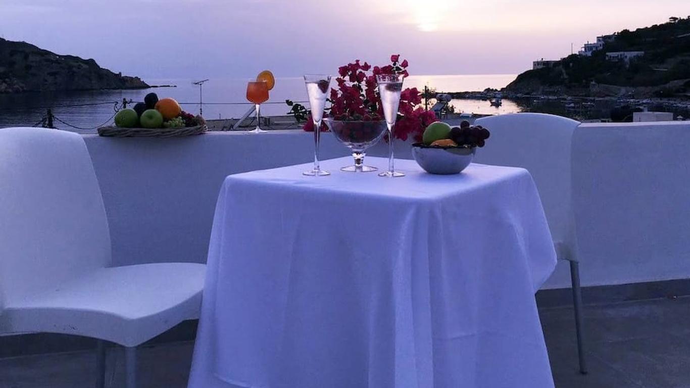 Aphrodite Boutique Hotel Syros