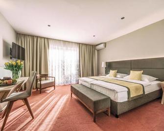 Hotel Turmhof - Gumpoldskirchen - Bedroom