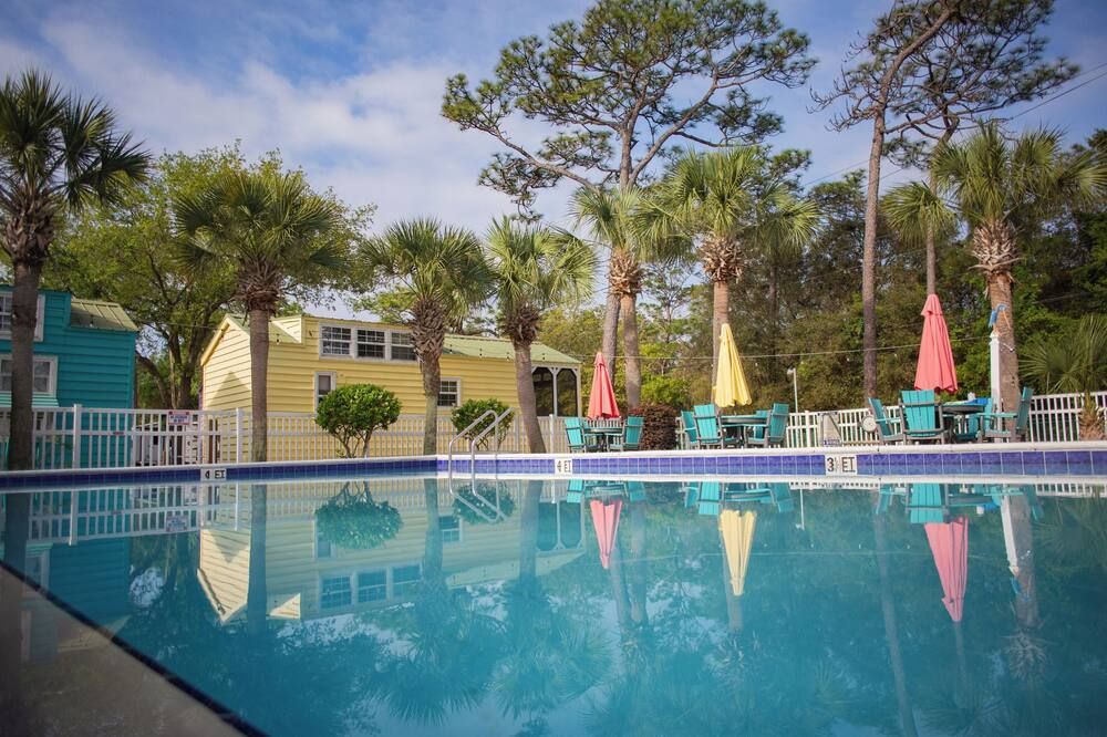 Navarre Beach Camping Resort - Navarre - Pool