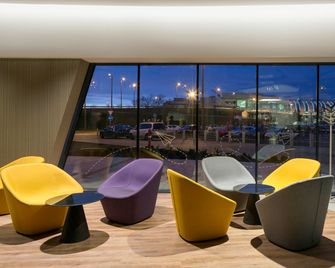 ibis Styles Budapest Airport - Budapest - Area lounge