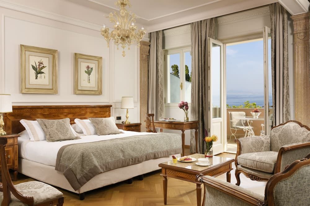 فيّا كورتين بالاس ريليه تشاتوك - سيرميون - غرفة نوم