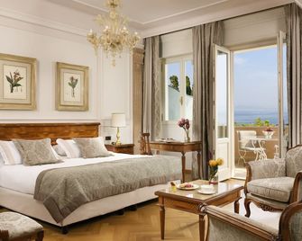 فيّا كورتين بالاس ريليه تشاتوك - سيرميون - غرفة نوم