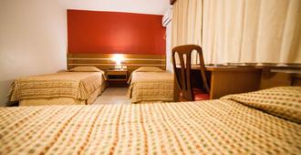 Copas Executive Hotel - Cascavel - Schlafzimmer