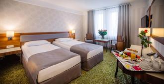 Hotel Lord - Warsaw Airport - Warsaw - Bedroom